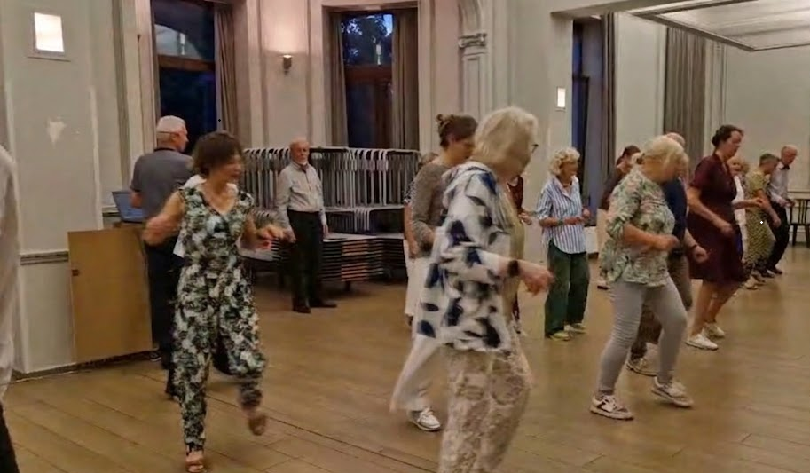 Cours de danse au Bignam dans une ambiance conviviale
